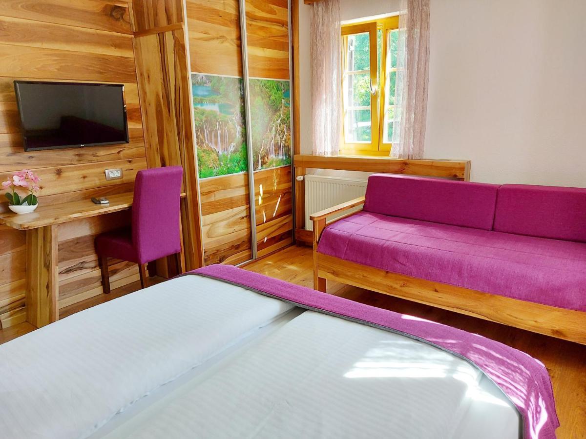 Plitvice Etno House I Bed & Breakfast Plitvicka Jezera Exterior photo